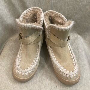 BLONDO Sz 9.5 Anna Suede Waterproof Faux Fur  Chunky Heel Bold Stitching Boots